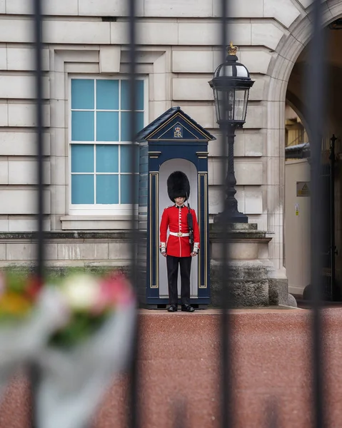 Guarda Rei Serviço Após Morte Sua Majestade Rainha Palácio Buckingham — Fotografia de Stock