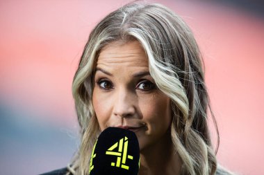 Kanal 4 sunucusu Helen Skelton bugün Betfred Süper Lig maçı Huddersfield Giants - Salford Red Devils maçını sunuyor John Smith Stadyumu, Huddersfield, İngiltere, 10 Eylül 2022