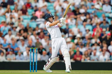 İngiltere 'den Joe Root, 3. LV Sigorta Günü' nde 5 İngiltere, Kia Oval, Londra, İngiltere 'de Güney Afrika' ya karşı, 10 Eylül 202