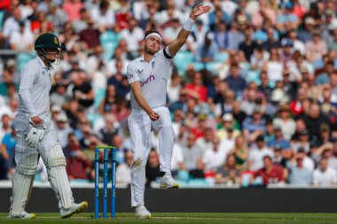 İngiltere 'den Stuart Broad, 3. LV Sigorta Günü' nde 5 İngiltere, Kia Oval, Londra, İngiltere 'de Güney Afrika' ya karşı, 10 Eylül 202