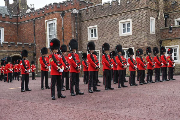 Kings Guard James Palace Charles Iii Proclaimed King — Stock Photo, Image