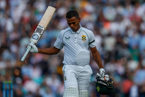 Güney Afrikalı Keegan Petersen, 10 Eylül 202 'de Kia Oval, Londra' da 5 İngiltere 'nin Güney Afrika' ya açtığı üçüncü LV Sigorta Testi 'nde hapisten çıktıktan sonra