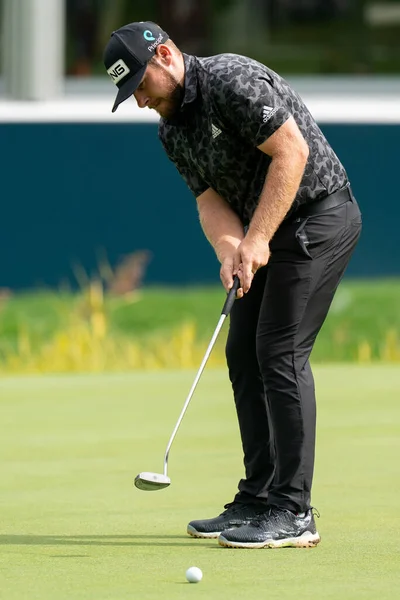 Tyrrell Hatton Eng Alinea Putt Decimoctavo Green Durante Bmw Pga — Foto de Stock