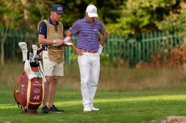 Billy Horschel West Ham golf çantası BMW PGA Şampiyonası 2022 Wentworth Club, Virginia Water, İngiltere, 10 Eylül 202