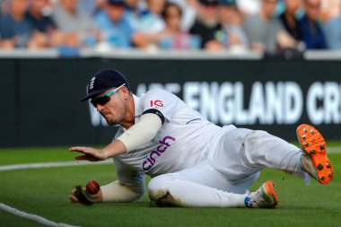 İngiliz Alex Lees, 11 Eylül 202 'de The Kia Oval, Londra, İngiltere ile Güney Afrika arasındaki LV Sigorta Testi maçında