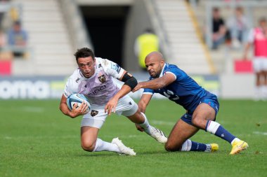 Sale Sharks Tom O 'Flaherty, 11 Eylül 202' de AJ Bell Stadyumu 'nda Gallagher Premiership maçında Northampton Saints' e karşı Northampton Saints maçında Northampton Saints ile mücadele etti.