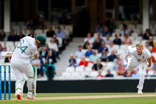 Inghilterra Ben Stokes Bocce Sudafricano Dean Elgar Durante Partita Insurance — Foto Stock