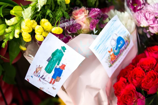 Tributo Floral Com Uma Foto Rainha Elizabeth Urso Paddington Durante — Fotografia de Stock