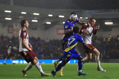 AFC Wimbledon 'dan Harry Pell # 8 ve Northampton Town' dan Marc Leonard # 12 Sky Bet 2 karşılaşmasında Wimbledon Northampton 'a karşı Cherry Red Records Stadyumu, Merton, Birleşik Krallık, 13 Eylül 202