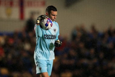 AFC Wimbledon # 1 numaralı Nik Tzanev, 13 Eylül 202 tarihinde Birleşik Krallık 'taki Cherry Red Records Stadyumu' nda oynanan AFC Wimbledon-Northampton maçında maç yapıyor.