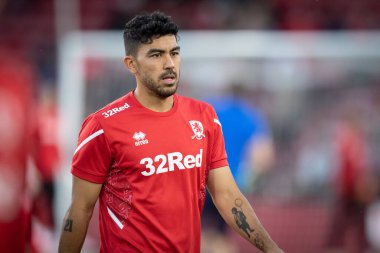 Middlesbroughlu 34. Massimo Luongo 13 Eylül 202 'de Riverside Stadyumu, Middlesbrough' da oynanan Gökyüzü İddia Şampiyonası karşılaşması öncesinde ısınacak.
