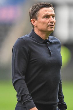 13 Eylül 202 'de Swansea.com Stadyumu, Swansea.com, İngiltere' de oynanan Swansea City-Sheffield United maçında Sheffield United maçında Sheffield United 'ın saha denetimi öncesinde Paul Heckingbottom teknik direktörü