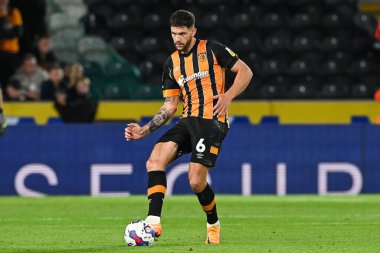 Hull City 'den Tobias Figueiredo # 6 Sky Bet Şampiyonası maçında Hull City, Stoke City' ye karşı MKM Stadyumu, Hull, Birleşik Krallık, 13 Eylül 202