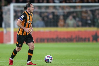 Hull City 'den Lewie Coyle 13 Eylül 202' de Hull City 'nin MKM Stadyumu' nda Stoke City 'ye karşı oynadığı Gökyüzü İddia Şampiyonası maçında hareket halinde.