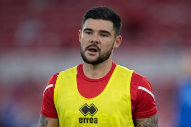 Middlesbrough 'dan Alex Mowatt # 4 numaralı maç öncesi ısınma maçı öncesinde Middlesbrough - Cardiff City Riverside Stadyumu, Middlesbrough, Birleşik Krallık, 13 Eylül 202