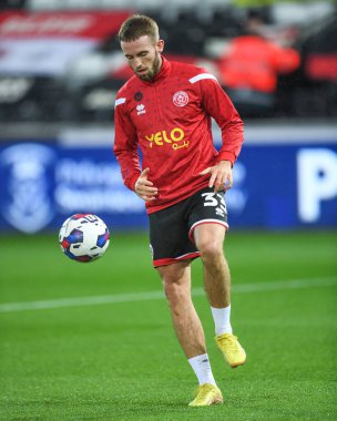 Rhys Norrington-Davies # 33 of Sheffield United 13 Eylül 202 'de Swansea.com Stadyumu' nda oynanan Sky Bet Şampiyonası maçında ısınma turu sırasında