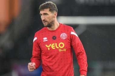 Sheffield United takımından George Baldock 13 Eylül 202 'de Swansea.com Stadyumu' nda oynanan Swansea City-Sheffield United maçında maç öncesi ısınma maçında