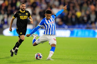 Huddersfield Town 'dan 16 numaralı Kaine Kesler-Hayden, 13 Eylül 202' de John Smith Stadyumu 'nda oynanan Huddersfield Town - Wigan Athletic maçında gol atma şansı yakaladı.
