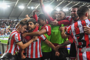 Sheffield United takımından Reda Khadra, 13 Eylül 202 'de Swansea.com Stadyumu' nda oynanan Swansea City-Sheffield United maçında 1-0 berabere kalma golünü kutluyor.