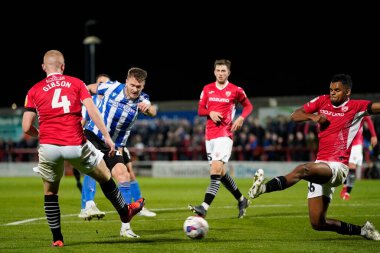 Morecambe 'den Jacob Bedeau, 13 Eylül 202' de İngiltere 'nin Morecambe kentindeki Mazuma Stadyumu' nda oynanan 1.