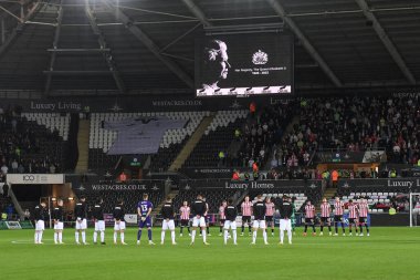 Kraliçe 2. Elizabeth 'in Swansea City' nin Sheffield United 'a karşı 13 Eylül 202' de Swansea.com Stadyumu 'nda oynadığı Sky Bet Şampiyonası' nda vefat etmesinin onuruna dakikalar sessizliği.