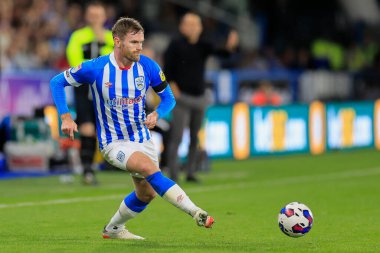 Huddersfield Town 'dan Oliver Turton 13 Eylül 202' de John Smith Stadyumu 'nda Huddersfield Town' a karşı Wigan Atletizm Şampiyonası maçında.