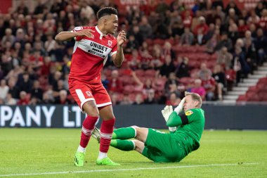 Middlesbrough 'dan Rodrigo Muniz bir gol attı fakat ofsayttan atıldı ve Ryan Allsop' un, Middlesbrough - Cardiff City maçında yüzünü incitmesiyle sonuçlandı.