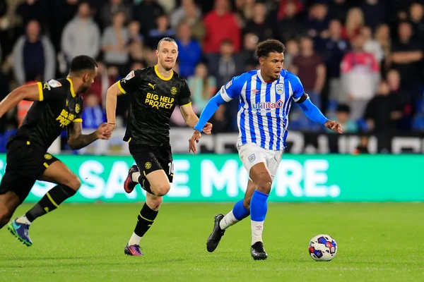 Tino Anjorin Huddersfield Town Corre Attacco Durante Match Sky Bet — Foto Stock