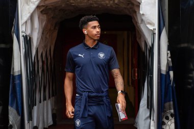 Blackpool 'dan Jordan Lawrence-Gabriel # 4, 14 Eylül 202' de İngiltere 'nin Rotherham Stadyumu' nda oynanan Gökyüzü İddia Şampiyonası maçından önce geldi.