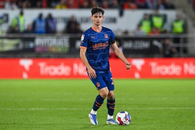 Blackpool 'un Charlie Patino # 28' i, 14 Eylül 202 'de New York, Rotherham, İngiltere' de oynanan Gökyüzü İddia Şampiyonası maçında Rotherham United 'a karşı Blackpool maçında dövüşüyor.