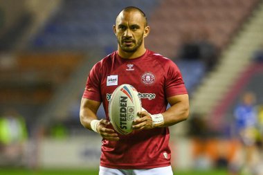 Wigan Warriors 'dan Thomas Leuluai # 7 numaralı maç öncesi ısınma maçı öncesinde Wigan Warriors - Leeds Rhinos - DW Stadyumu, Wigan, Birleşik Krallık, 16 Eylül 202