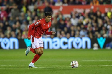 Nottingham Forest 'tan Morgan Gibbs-White # 10 Premier League maçı sırasında Nottingham Forest Fulham' a karşı City Ground, Nottingham, İngiltere 'de 16 Eylül 202' de top kırdı.