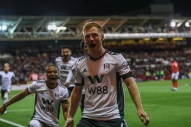 Fulham 'dan Harrison Reed # 6 Premier League maçında Nottingham Forest Fulham' a karşı City Ground, Nottingham, İngiltere 'de 16 Eylül 202' de 1-3 'lük galibiyetini kutluyor.