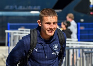 Plymouth Argyle orta saha oyuncusu Adam Randell (20), Sky Bet League 1 maçı sırasında Portsmouth - Plymouth Argyle maçına geldi.