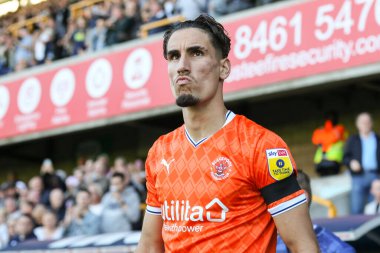 Blackpool 'dan Theo Corbeanu # 25 Sky Bet Şampiyonası maçı sırasında Millwall, Blackpool' a karşı The Den, Londra, İngiltere, 17 Eylül 202