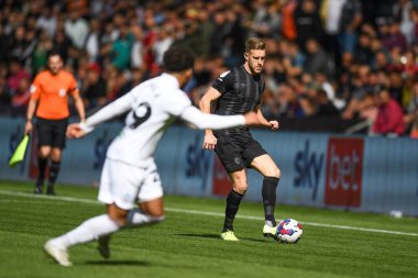 Hull City 'den Callum Elder # 3 Sky Bet Şampiyonası maçında Swansea City, Hull City' ye karşı Swansea.com Stadyumu, Swansea.com, İngiltere, 17 Eylül 202