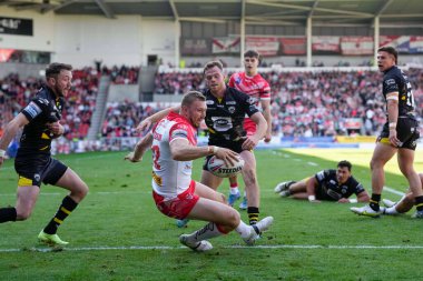 St Helens 'ten Joe Batchelor, 17 Eylül 202' de St Helens 'e karşı Salford Red Devils' in oynadığı Betfred Süper Lig maçında ikinci kez sahaya çıkıyor.