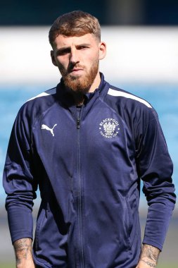 Blackpool 'dan Daniel Grimshaw # 32 Sky Bet Şampiyonası maçından önce geliyor Millwall, Blackpool' a karşı The Den, Londra, İngiltere, 17 Eylül 202