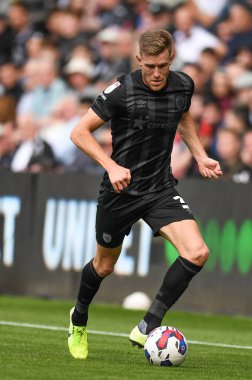 Hull City 'den Callum Elder # 3 Sky Bet Şampiyonası maçında Swansea City, Hull City' ye karşı Swansea.com Stadyumu, Swansea.com, İngiltere, 17 Eylül 202