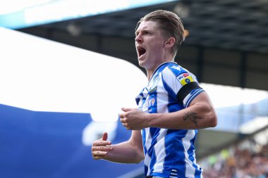Sheffield Çarşamba 'nın 14 numaralı George Byers, 17 Eylül 202' de Sheffield Çarşamba günü Hillsborough, Sheffield, İngiltere 'de Ipswich Town' a karşı oynanan 1-2 'lik Gökyüzü İddia Ligi karşılaşmasında gol atma hedefini kutluyor.