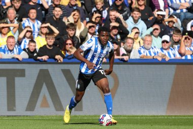Sheffield Wednesday 'in 17 numaralı Fisayo Dele Bashiru 17 Eylül 202' de Hillsborough, Sheffield, İngiltere 'de Sheffield Wednesday-Ipswich Town maçında topu sürüyor.