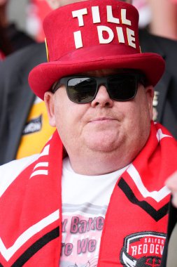Salford Red Devils taraftarı Betfred Süper Lig maçından önce St Helens - Salford Red Devils maçı, St Helens, St Helens, Birleşik Krallık, 17 Eylül 202
