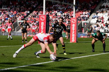 St Helens 'ten Joe Batchelor 12 numaraya iniş yaptı ama deneme 17 Eylül 202' de St Helens - Salford Red Devils maçı sırasında Wicked Stadyumu, St Helens, İngiltere 'de yapıldı.