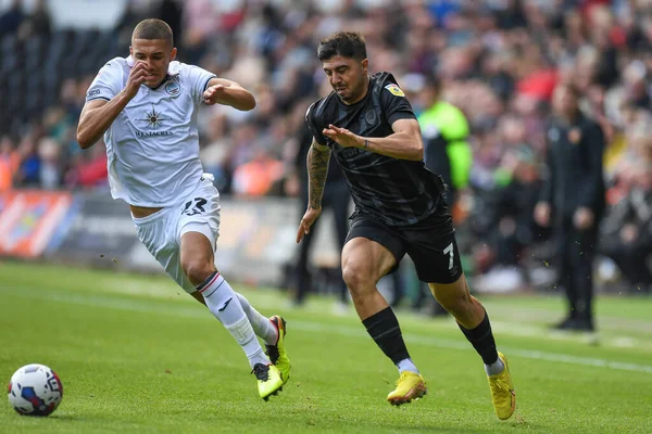 Hull City 'den Ozan Tufan # 7 Sky Bet Şampiyonası' nda Swansea City ile Hull City arasında oynanan Swansea.com Stadyumu, Swansea, Birleşik Krallık, 17 Eylül 202 'de oynanan Swansea City # 23.