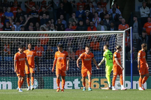 Blackpool Spelare Ser Nedslagen Efter Att Medgett Det Första Målet — Stockfoto