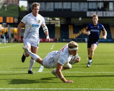 Exeter Chiefs 'ten Richard Capstick bir deneme yaptı