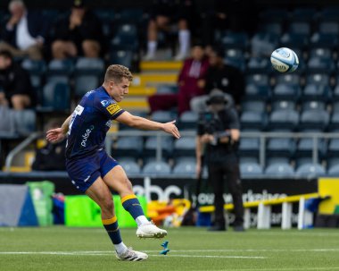 Worcester Warriors takımından Billy Searle, 18 Eylül 202 'de Sixways Stadyumu' nda oynanan Gallagher Premiership maçında attığı vuruşlar ile Worcester Warriors, Exeter Chiefs 'e karşı.