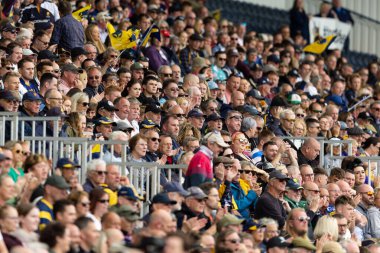 Worcester Warriors 'un destekçileri Gallagher Premiership maçında Worcester Warriors Exeter Chiefs' e karşı Sixways Stadyumu, Worcester, İngiltere, 18 Eylül 202