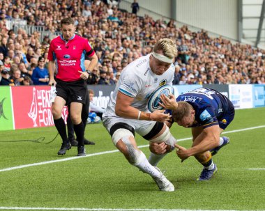 Exeter Chiefs 'ten Richard Capstick, 18 Eylül 202' de Sixways Stadyumu 'nda oynanan Gallagher Premiership maçında ikinci denemesini yaptı.