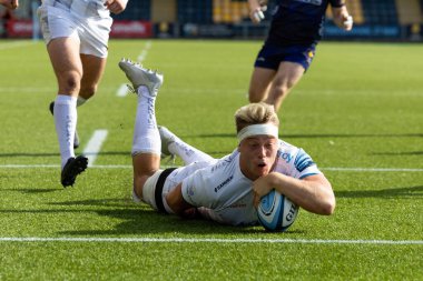 Exeter Chiefs 'ten Richard Capstick bir deneme yaptı